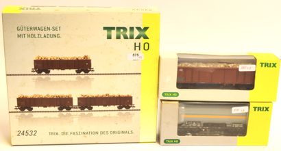 MARKLIN TRIX HO (3) set de wagons marchandises
- 24532 coffret de (3) wagons de marchandises...