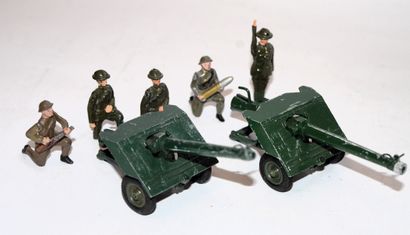 BRITAINS BRITAINS Réf. 9720 : Batterie complète de 2 pièces d'artillerie avec ses...