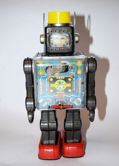null HORIKAWA: Robot combattant de l'espace, en tôle et plastique. Fonctionne à piles,...
