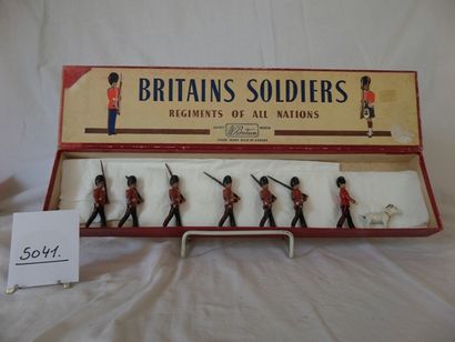 null Britains- Métal : ‘The Royal Welch Fusiliers Marching’ Ref 74, complet (8pcs),...