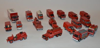 null Ensemble de 18 véhicules de pompier
DELPRADO : 1990 Bemaex VSRTT UMM BDU 11...