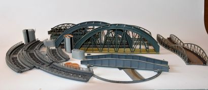 null Accessoires pour réseau : MÄRKLIN 6x 360r rampes courbes de pont et pilier &...