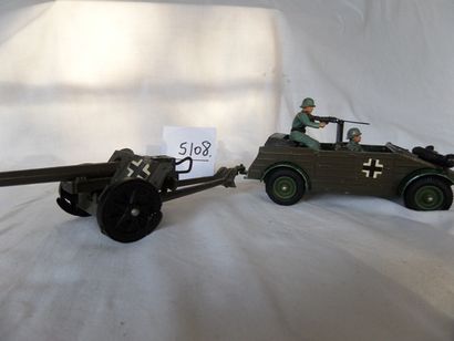 null BRITAINS: Ref 9783 ‘Kubelwagen’ et Ref 9732 ‘ Pak 38’, bel état, sans boite...