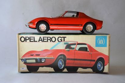 REX: Opel Aero GT, plastique rouge. Neuve...