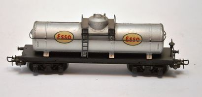 null MÄRKLIN 334E/2 (1950) wagon citerne, argenté Esso dans une elipse, très bel...