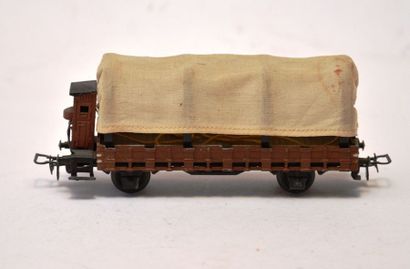 MÄRKLIN 322/1, 1947, wagon bâché, 2 axes,...