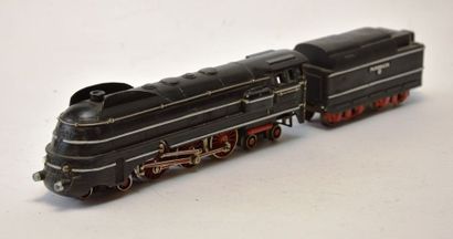 null MÄRKLIN SK800/7 , (1941), locomotive noire, 232, tender 4 axes, 4 dômes, très...