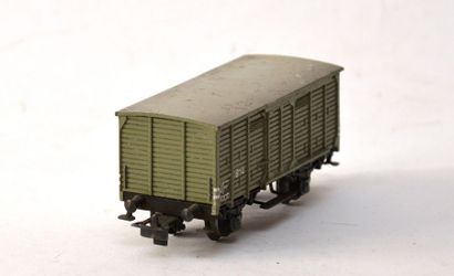 null MÄRKLIN 312/5 (1949) wagon fermé gris état valable.

Mä. 312/5 (19949) Gedekter...