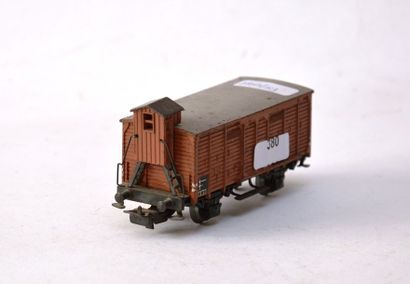null MÄRKLIN 316N1 (1950-51) , wagon fermé brun, cabine de serre-freins, inscription...