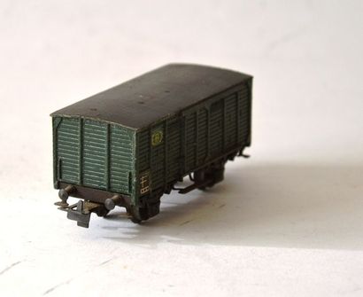 null MÄRKLIN 311/A (1947): rare wagon fermé pour le marché belge, vert, rare avec...