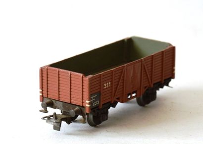 null MÄRKLIN 311/01 (1947) : wagon ouvert, en brun, avec inscription avec 311 peint...