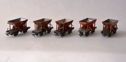 null MÄRKLIN wagon Talbot (5) , 2 axes, en métal moulé, brun, bel état :

- 367/3...