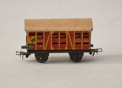 null MÄRKLIN 386/3A, (1946) wagon à bestiaux, 2 axes, rouge et jaune, attelage boucle...