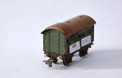 null MÄRKLIN 390/5 : wagon fourgon, vert, toit brun à vigie, attelage, 4/1, état...