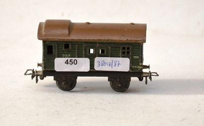 null MÄRKLIN 390/5 : wagon fourgon, vert, toit brun à vigie, attelage, 4/1, état...