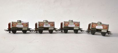 null MÄRKLIN : (4) wagons citernes, "ESSO", 2x 374ST/7 -2x 374/7a - couleur argentée,...