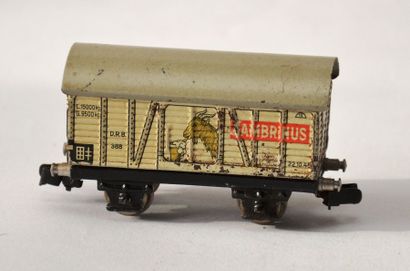 null MÄRKLIN 388/1ere version (+/-1937), wagon, 2 axes, GAMBRINUS, attelage type...