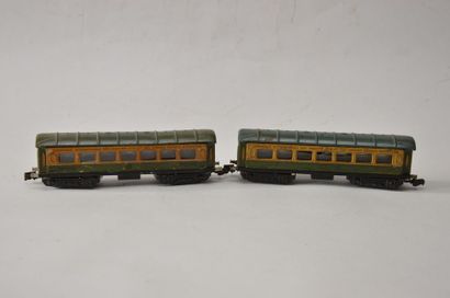 null MÄRKLIN 349/1ere version (1937), voitures PULLMAN en vert et crème, 4 axes,...