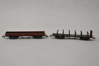 null MÄRKLIN (2) 391,/2e version (1938) , wagon plat 4 axes, brun, et 392/2 version,...