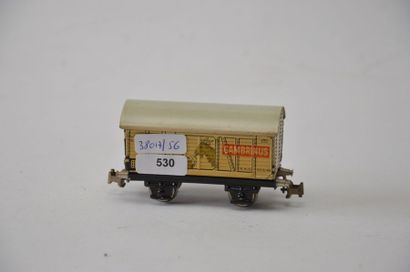 null MÄRKLIN 388/2 wagon GAMBRINUS blanc attelage 3, bon état.

Mä. 388.2 (2) (1938-39)...
