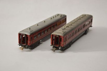 null MÄRKLIN (2) voitures MITROPA rouge 352/3 353/3

- 352/3 MIROPA rouge speisewagen,...