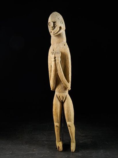 null Statue d'ancêtre Massim, Iles Triobad, Milieu XXeme siècle, 88x20 cm, Provenance...
