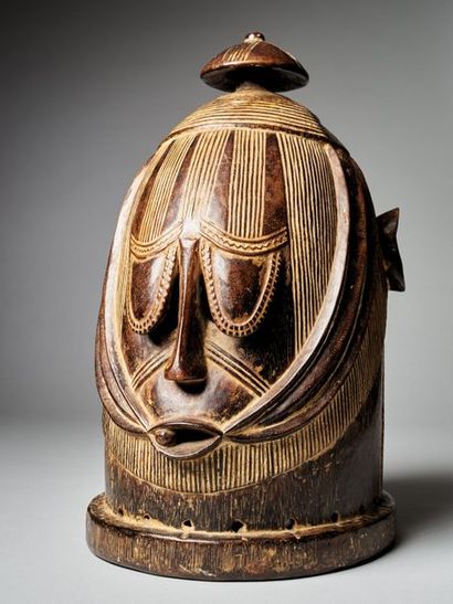 null Masque cimier Odumado Igala, Nigéria, 1ère partie XXe siècle, 39x25x31cm, Provenance...