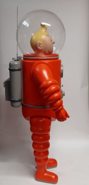 null Importante sculpture représentant Tintin en cosmonaute, tirée de l'album "On...