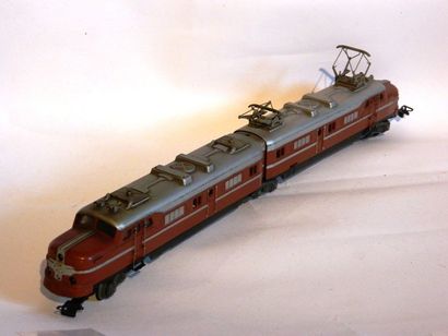 null DL800/5 (1955), locomotice double, brune, cardan plat, panto 6, en très bel...