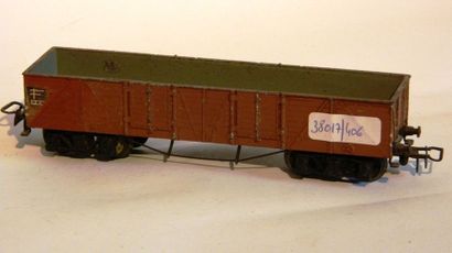 null MÄRKLIN 331/1 (1948), wagon ouvert 4 axes, brun rouge, en bel état.