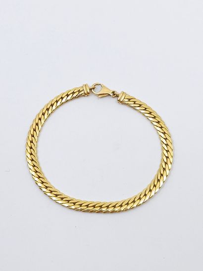null BRACELET snake chain in yellow gold 750 
weight : 8,26 g