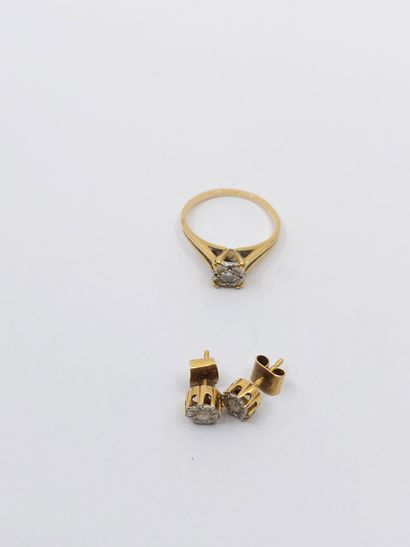 null RING in two-tone gold 750° decorated with an old cut diamond
Gross weight :...