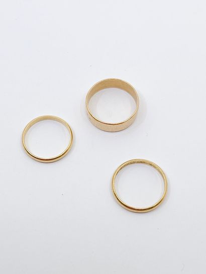 null LOT OF THREE ALLIANCES in yellow gold 750
Weight : 10,68 g
TDD 58/61,5/63