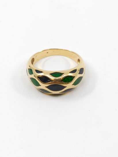 null Yellow gold ring 750° with blue/green enamel decoration
Gross weight : 6,30...