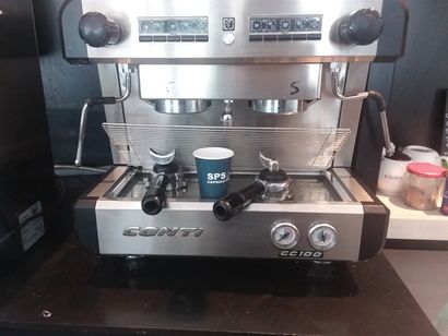Machine à café CONTI
Modèle CC100
