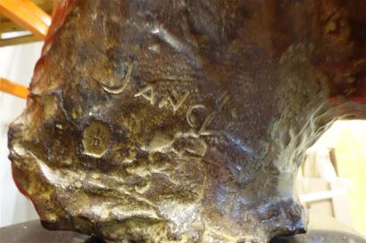 null JANCL (XXe siècle).
Visage d'homme
Bronze, signé dans le cou, cachet de fondeur....