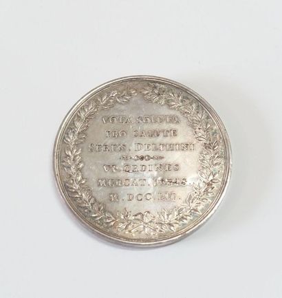 null LOUIS XV (1715-1774). Médaille. 1752. Voeux des six corps de marchands. Sa tête...
