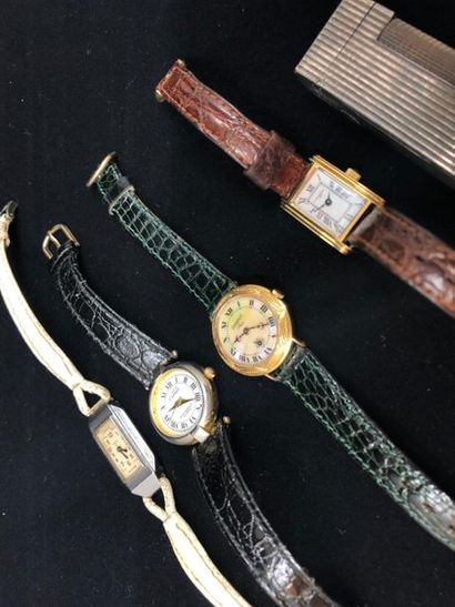 null Quatre montres bracelet de dame. ( JAEGER, Cartier, Lancel,Chaput)
ON Y JOINT...
