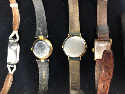 null Quatre montres bracelet de dame. ( JAEGER, Cartier, Lancel,Chaput)
ON Y JOINT...