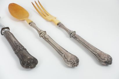 null Silver lined silver salad fork.
A silver lamb fork is also included.
Weight:...