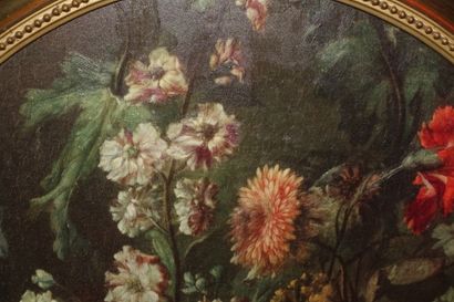 null In the taste of the seventeenth century.
Floral composition.
Oval-shaped panel.
Top....