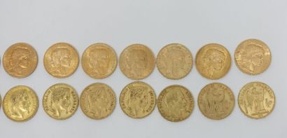null Twenty pieces of 20 French Francs in gold.


Buyer's fees reduced to 8.5% HT...