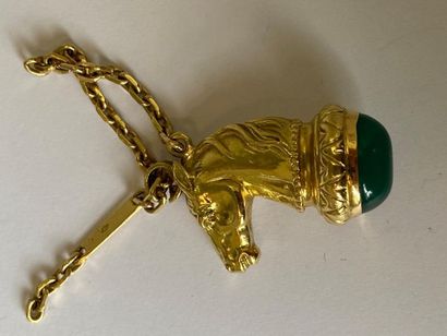 null Porte-clé en or jaune 750 millièmes décoré d'une tête de cheval ornée d'une...