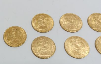 null Onze pièces comprenant : 



Deux pièces de 20 Francs or 1907, 

trois pièces...