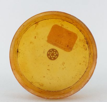null Circular tortoiseshell snuffbox, the lid decorated with an oval miniature on...