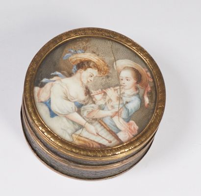 Circular snuffbox decorated with a miniature...