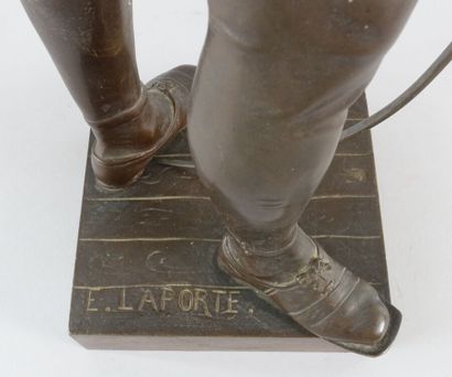 null Émile LAPORTE (1858-1907)

Jeune Escrimeur

Bronze à patine médaille

Signé...