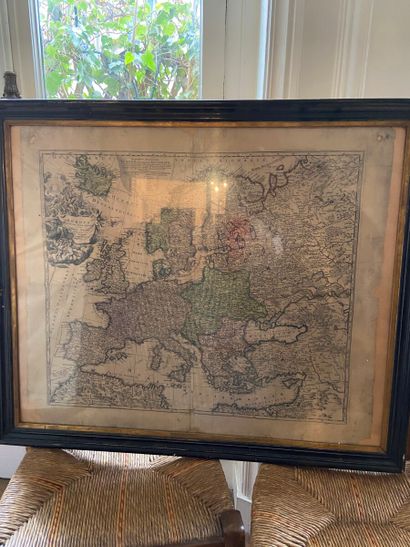 null Map of Europe

(Damage and missing parts.)

Height : 57 cm 57 cm ; Width : 65,5...