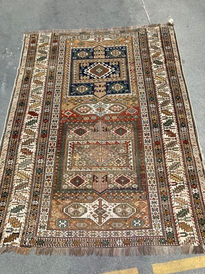 null Chirvan Gendje carpet (warp, weft and wool pile), Caucasus, circa 1930

(Wear...