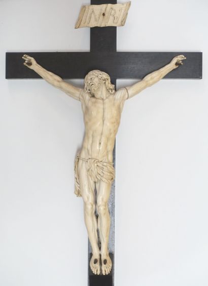 null École française de la fin du XIXe siècle

Christ en croix

Sculpture et cartouche...